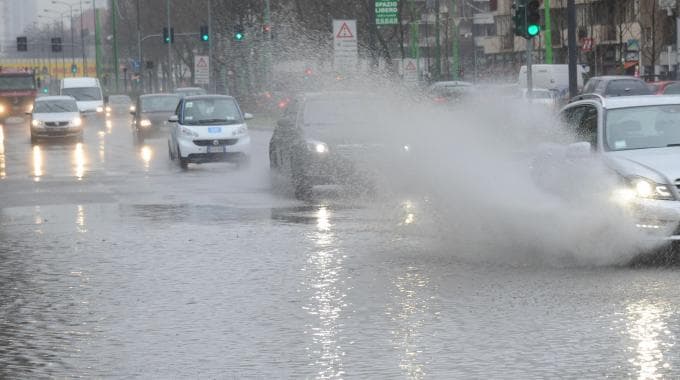 Rossano, allerta meteo per le prossime 12 ore