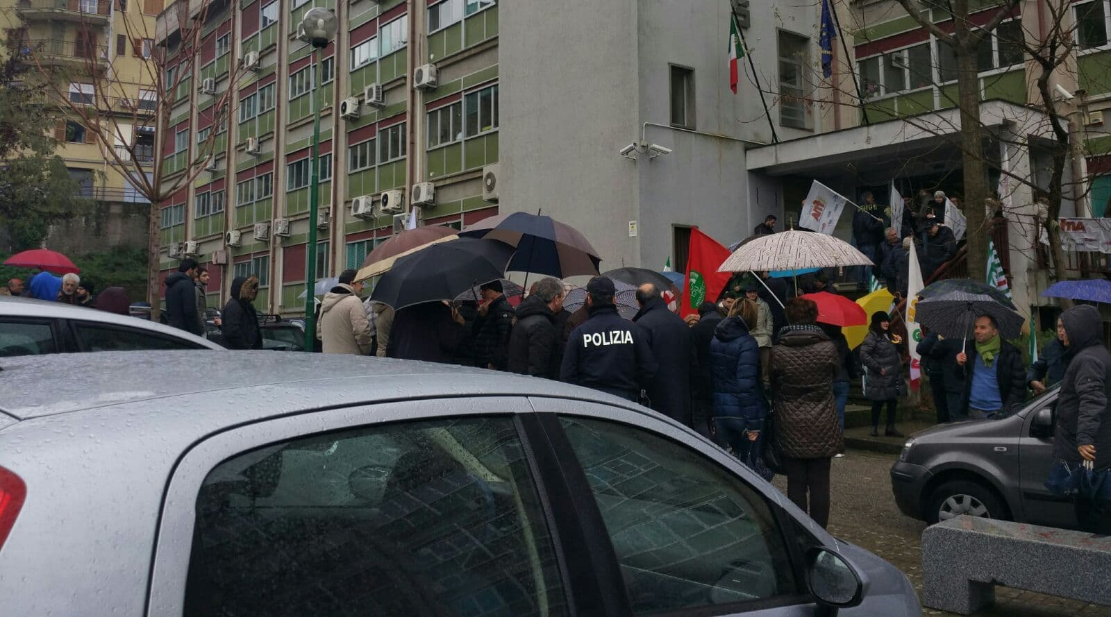 Inps, in corso sit-in di protesta contro chiusura centro medico