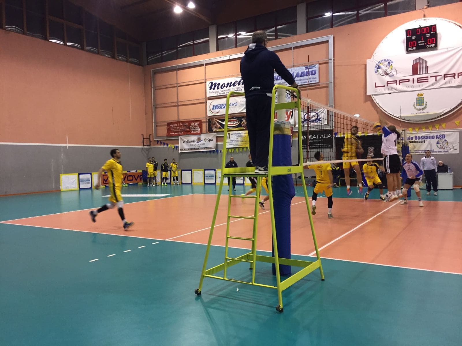 Lapietra, girone d'andata autoritario