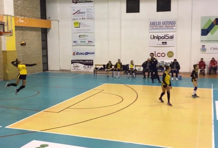 Pallavolo Rossano, vincono e mettono paura le formazioni di casa Lapietra