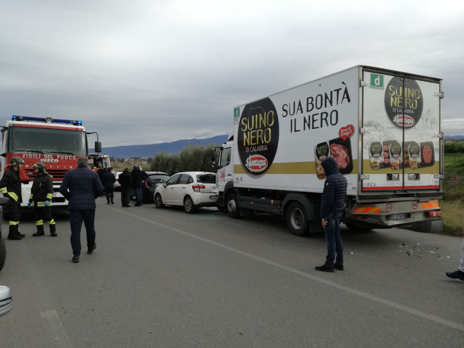 Incidente a Corigliano, 4 mezzi coinvolti