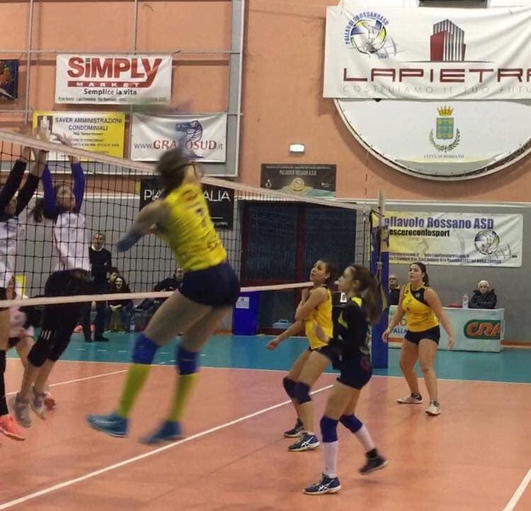 Pallavolo Rossano, serie D e serie C travolgenti agguantano i playoff