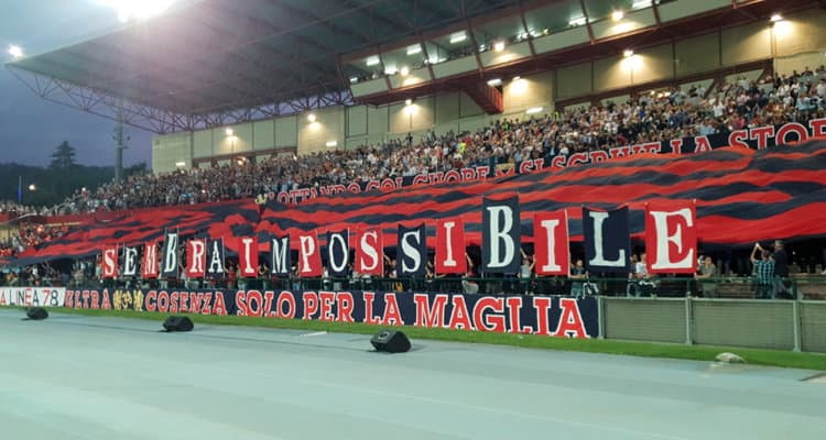 Calcio, play off Serie C: il Cosenza vince 2-1 contro la Sambenedettese