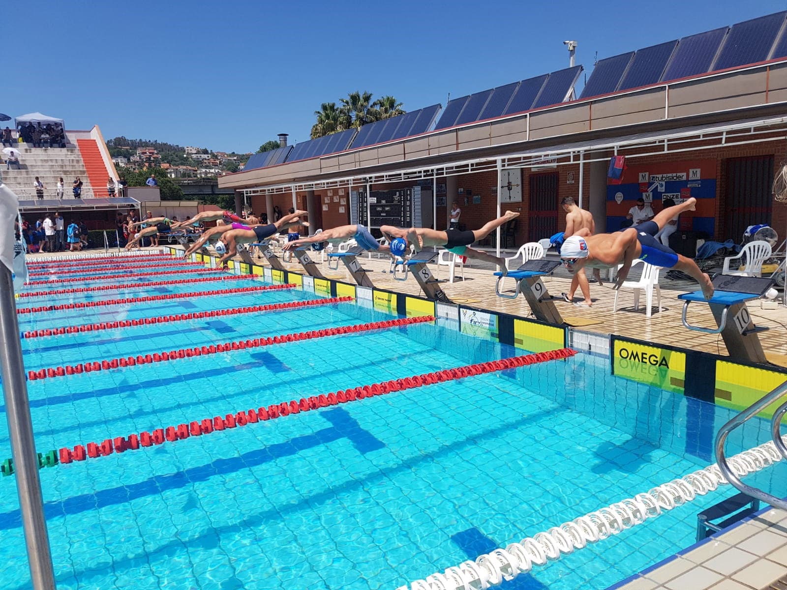 Cosenza, nuoto: più di 800 atleti presenti al trofeo regionale Esordienti