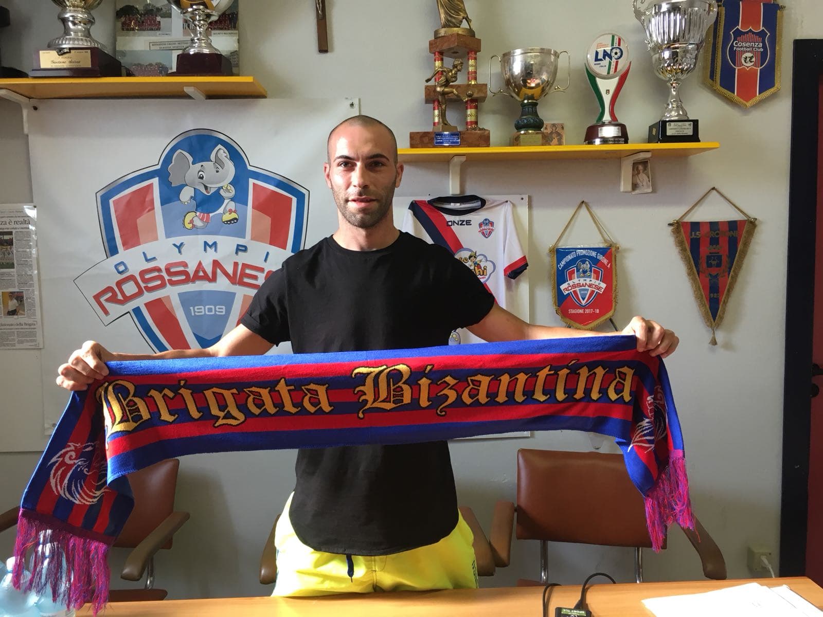 Calcio, Eccellenza: Olympic Rossanese acquista Bellitta e conferma Morfò e Villella