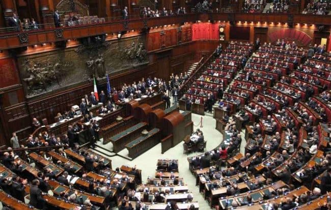 Milleproroghe, il Pd: «Tagliati 100 milioni alle città calabresi»