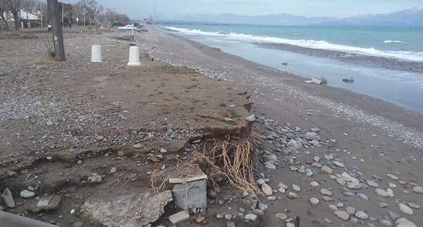 Tonino Caracciolo sulla mareggiata che ha cancellato 3 km di spiaggia