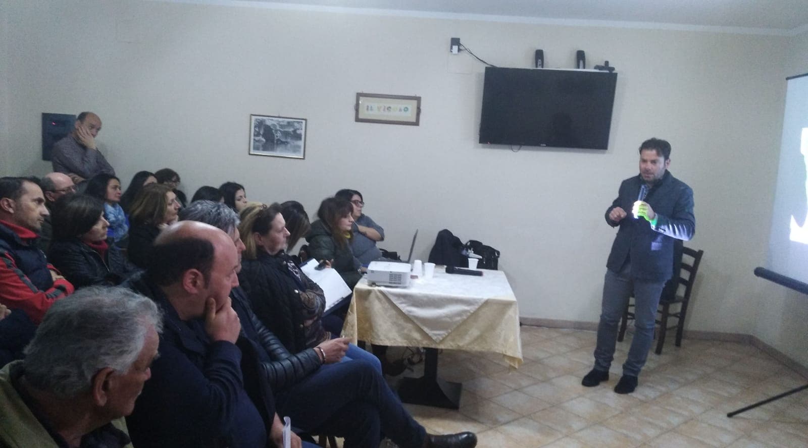Paludi, il candidato sindaco Graziano ha incontrato aziende e commercianti