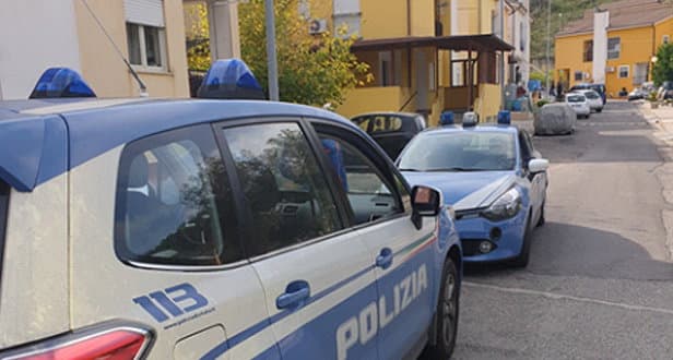 Cosenza, 5 denunciati per furto di energia elettrica