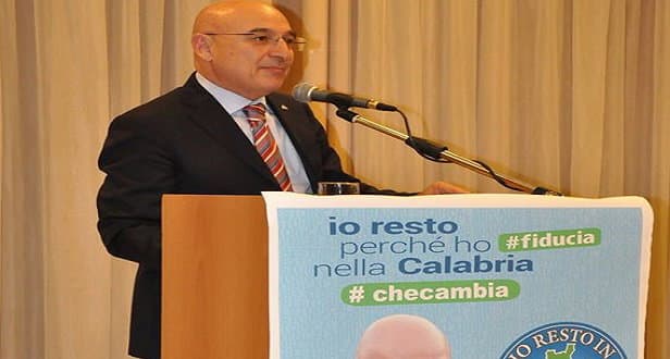 Mundo: "Che la rivoluzione parta dai piccoli borghi"