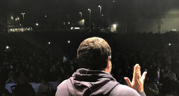 Salvini parla alla pancia di Corigliano-Rossano: venti minuti di passione e populismo