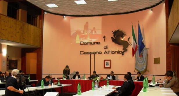 Il consiglio comunale di Cassano dice «No» a nuovi rifiuti nella discarica La Silva