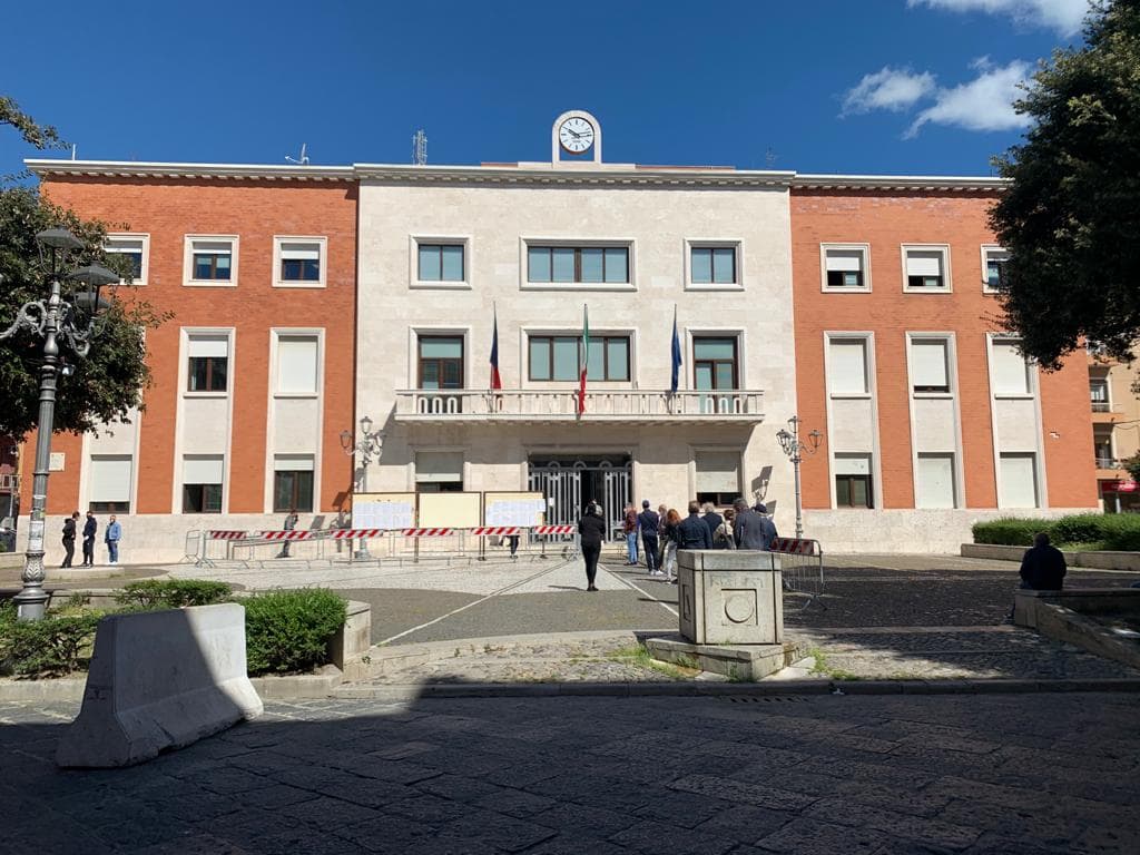 Allarme bomba a Crotone