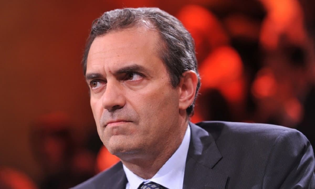 Luigi De Magistris chiede un incontro con i Sindaci calabresi