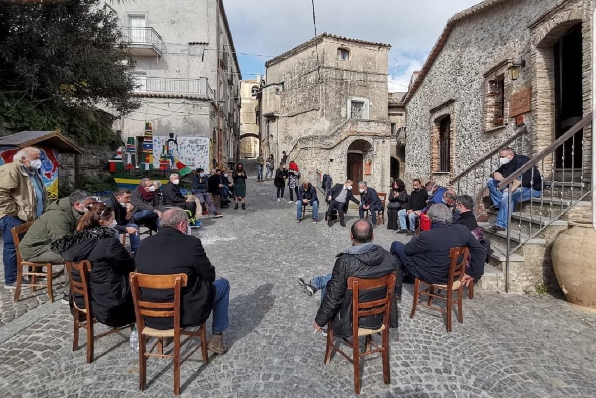 Regionali, “Calabria Resistente e Solidare” propone le assemblee territoriali per un confronto attivo
