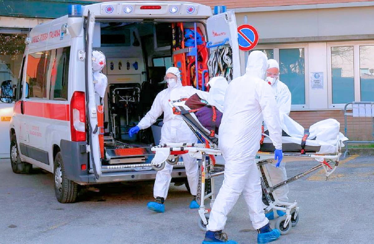 Sanità in Calabria, De Magistris denuncia una «situazione gravissima al limite della tragedia»