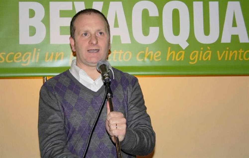 Bevacqua: «La Giunta ondeggia sulle concessioni balneari»
