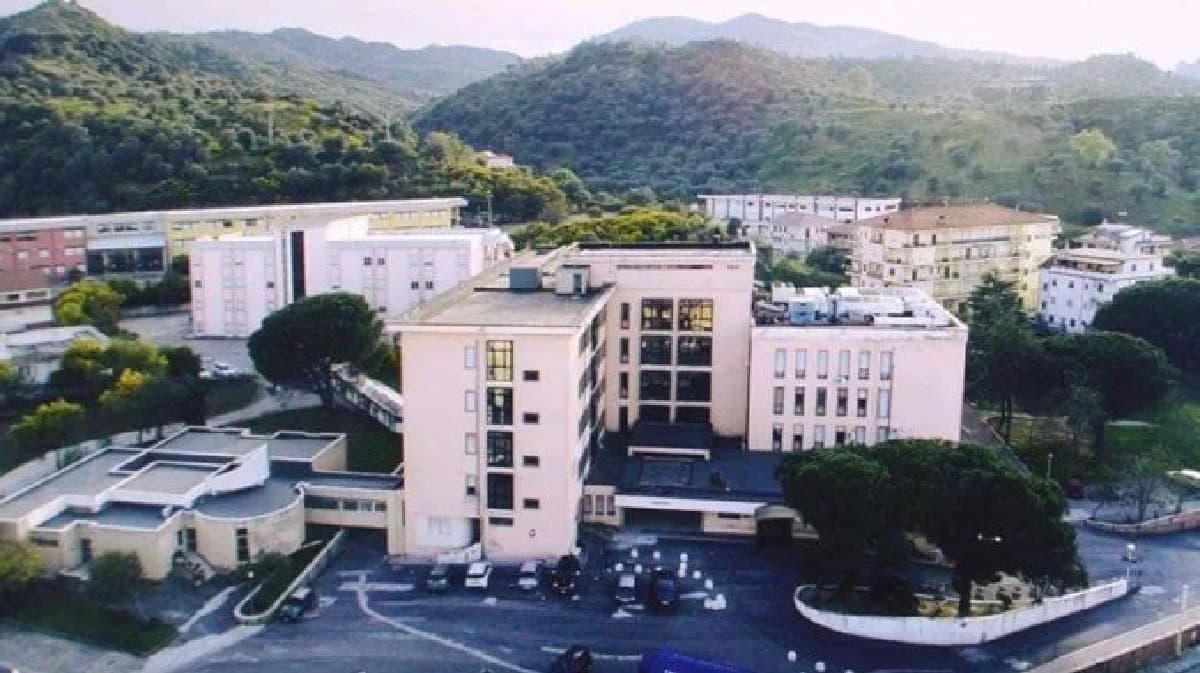 Cariati, Ospedale Cosentino: «Chiediamo più infermieri al servizio dialisi»