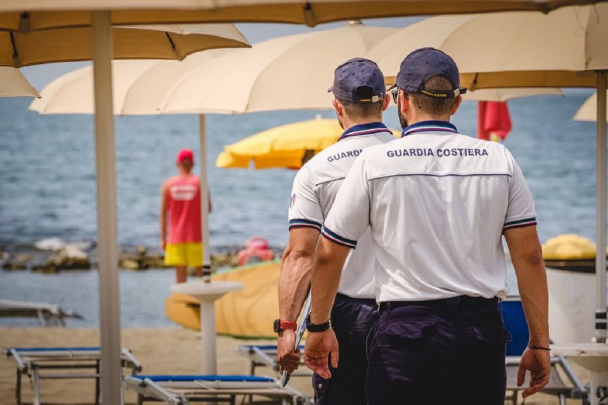 Cassano, 12 denunce per occupazione abusiva di suolo demaniale marittimo