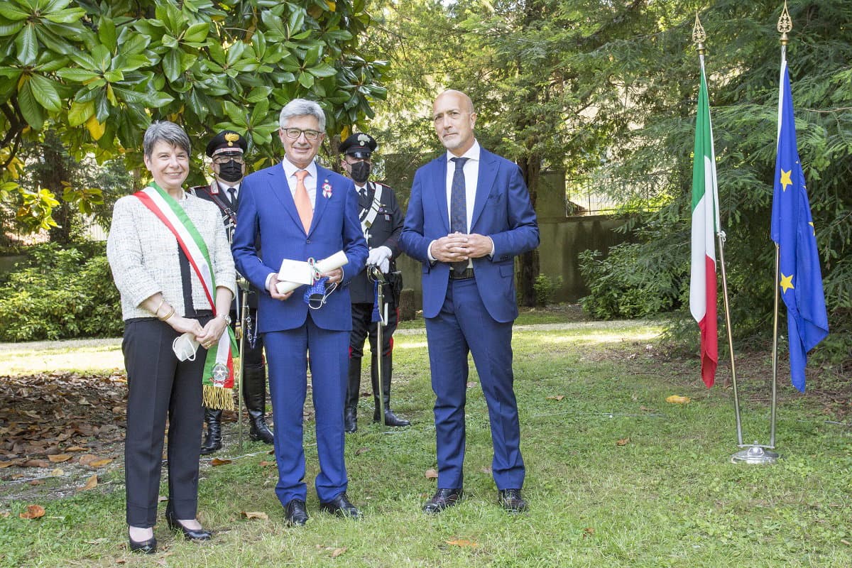 Espedito Rapani, di origini rossanesi, diventa Cavaliere Ufficiale al Merito della Repubblica Italiana