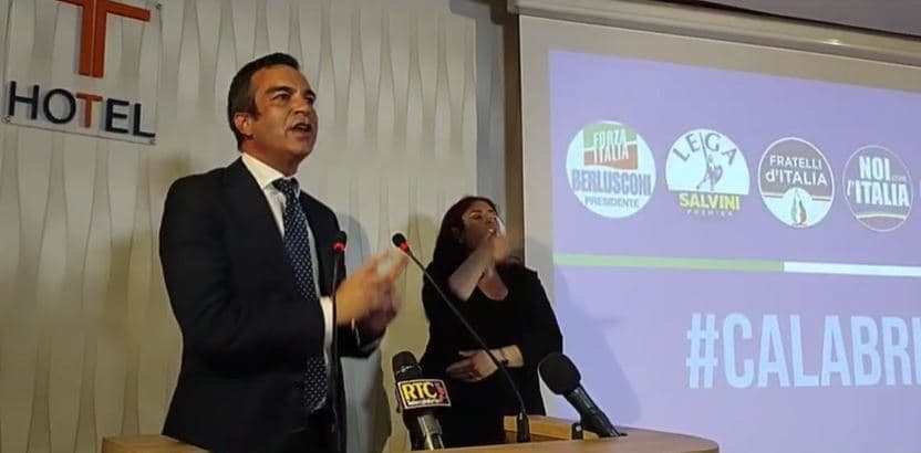 Occhiuto si presenta con una frase: «I voti della 'ndrangheta ci fanno schifo»