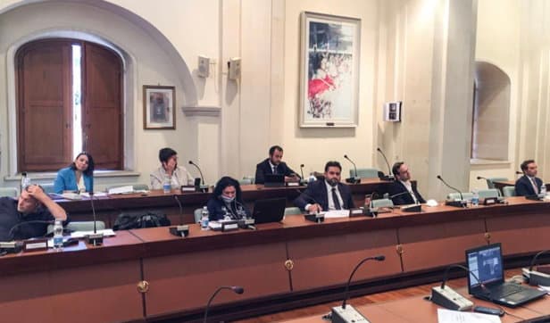 Opposizione: «Mobilità, categorie "A", disservizi, illegalità e il Sindaco tace»