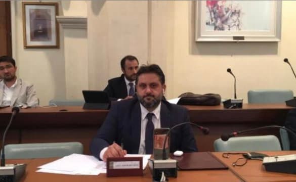 Vulcano: «Le chiacchiere del sindaco Stasi»