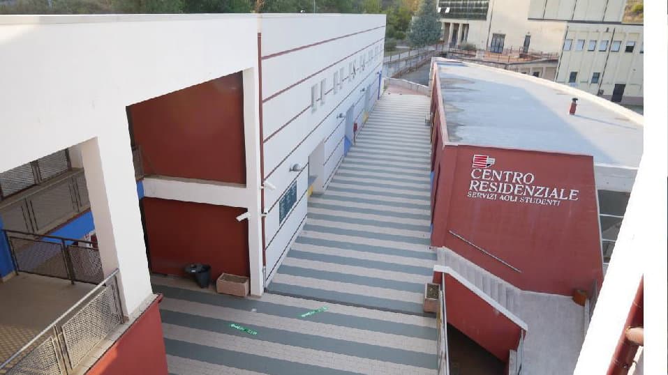 Unical sotto accusa: «Dove sono finiti gli otto milioni di euro per i servizi agli studenti?»