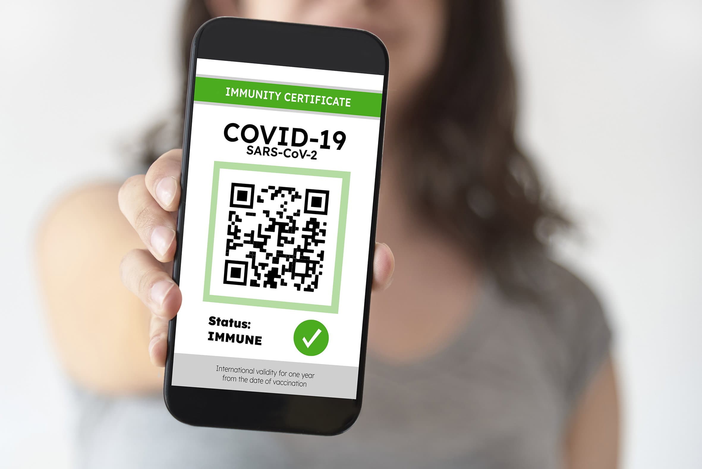 Covid, dal 5 agosto servirà il green pass: ecco le regole da seguire