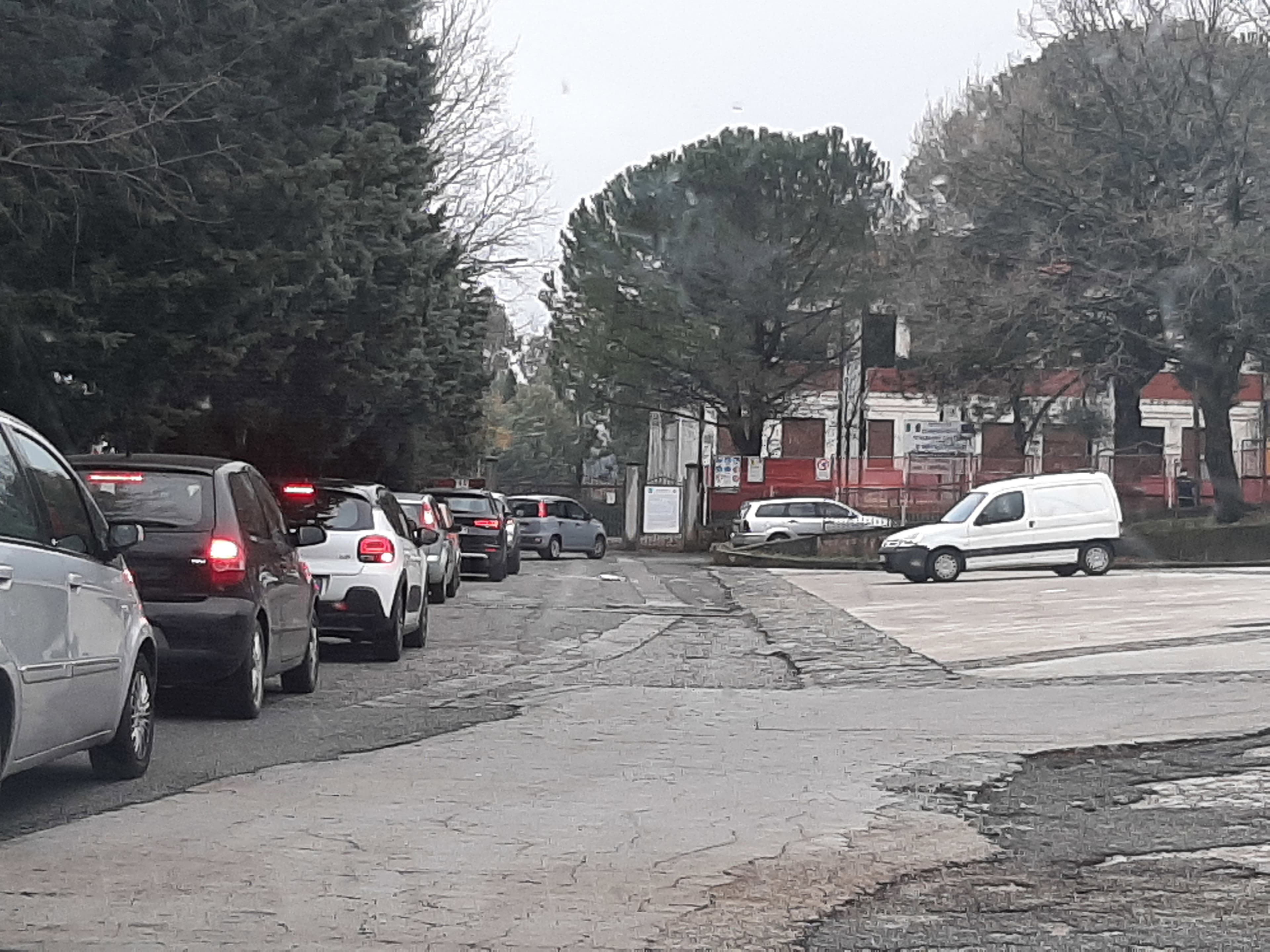 Morano obbliga la mascherina anche all'aperto. Domenica screening a tappeto