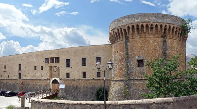 Castrovillari, XVI edizione di “Suoni Festival Etno Jazz”. Omaggio a Édith Piaf