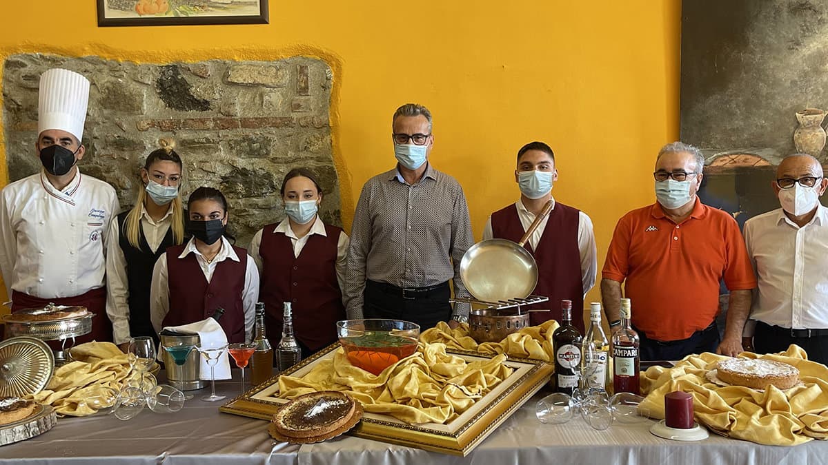 L’abbraccio dell’istituto "Aletti" ai nonni dell’Alto Jonio