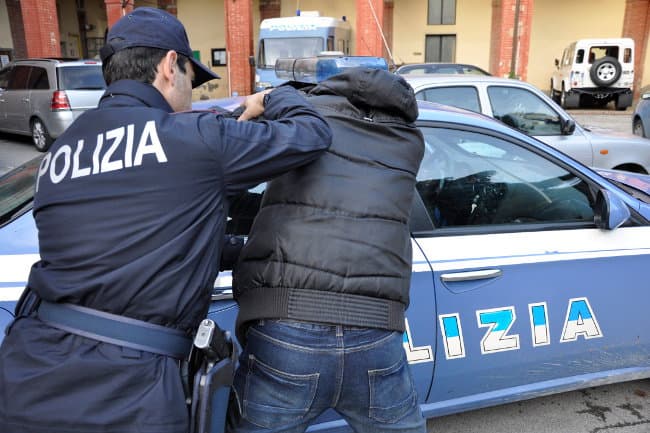 Invalido, con il reddito di cittadinanza e col vizietto di rubare nei supermercati: arrestato un rossanese