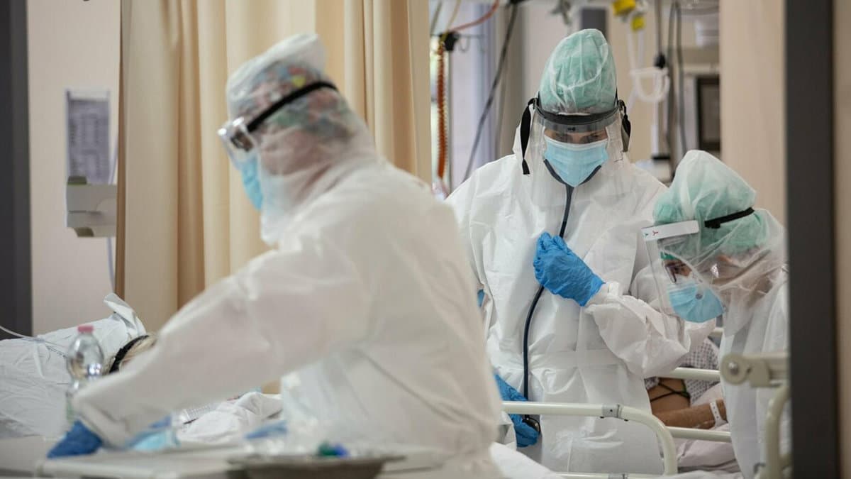 Covid, in Calabria aumentano i ricoveri e si registrano 2 vittime