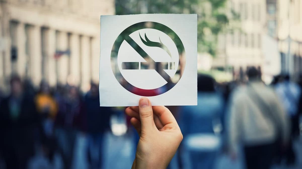 Creare nuovi spazi all’aperto liberi dal fumo, illustrato il decreto legge presentato da Adduino (M5S)