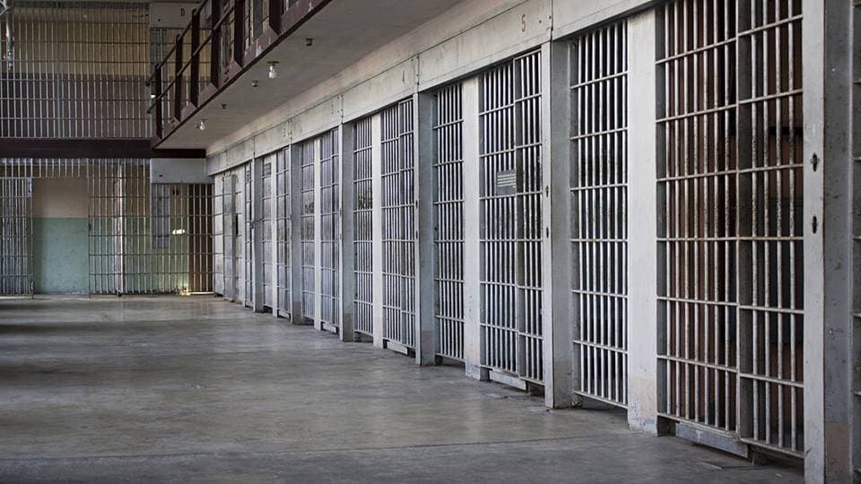 Ancora un'aggressione nel carcere di Corigliano-Rossano: 4 poliziotti feriti