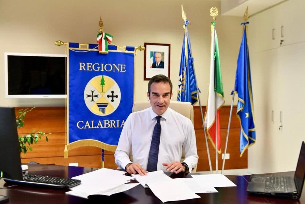 Occhiuto batte i pugni sul tavolo del governo: «Ora i soldi per la Statale 106»