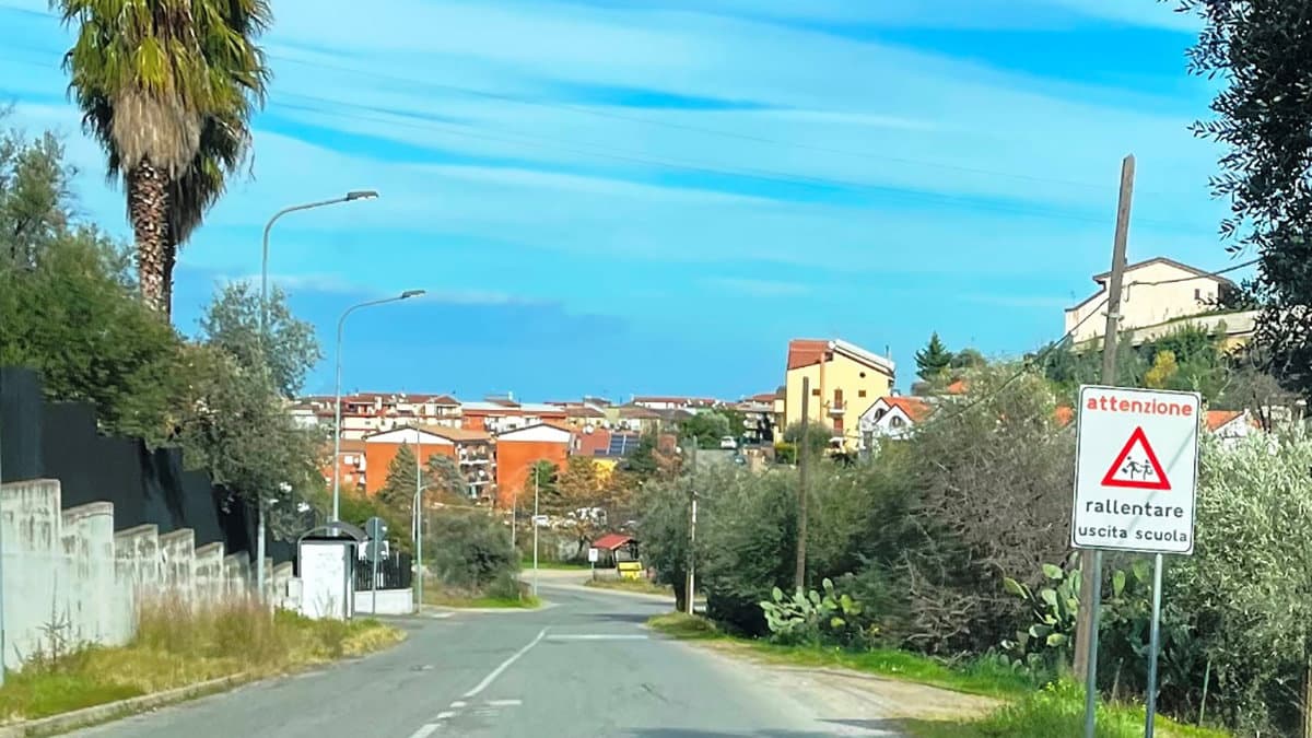 Co-Ro, l’appello di Olivo (Udc): «Rischio pedonale in Via Nestore Mazzei. Senza marciapiedi né dossi»