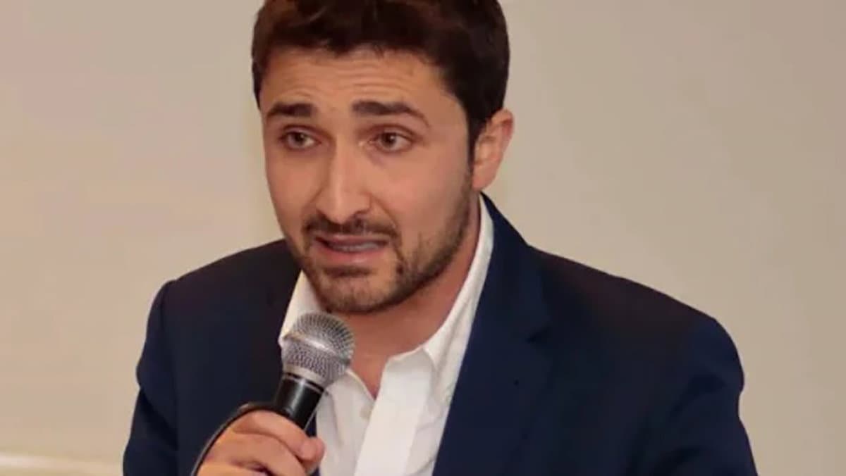 Atto intimidatorio nei confronti di Madeo (Azione): recapitata una scatola con una bambola bruciata all'interno