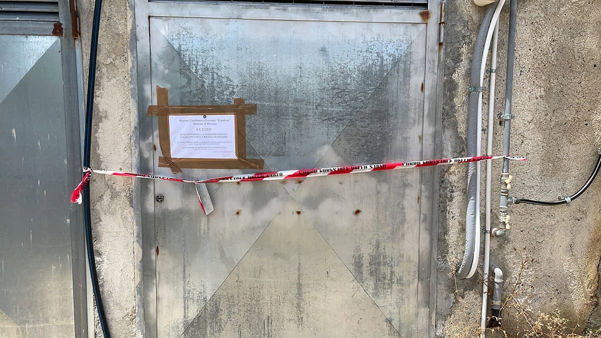 Furti di acqua: controlli a tappeto a Co-Ro per scovare gli allacci abusivi alla rete idrica cittadina