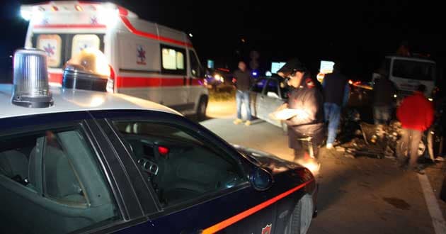 Incidente mortale nella notte a Francavilla marittima: perde la vita un ventenne