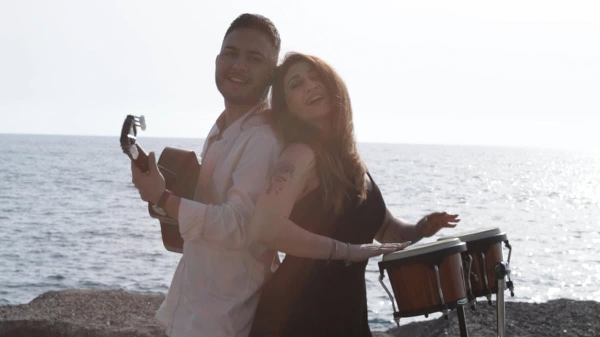 Il duo calabrese Zingari Felici lancia la nuova, caliente ed avvolgente hit dell’estate: “Sete di sale”