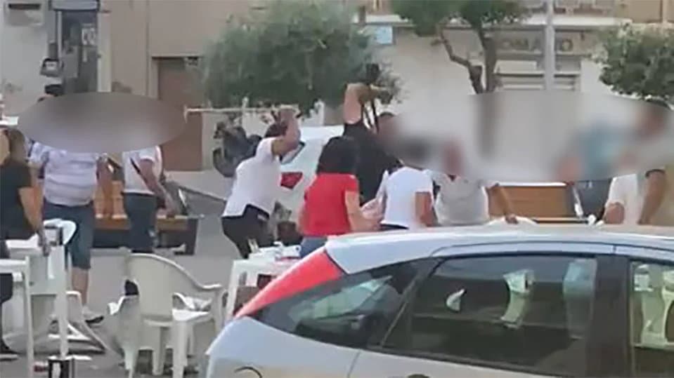 Arancia meccanica a Corigliano scalo, arrestato uno dei violenti