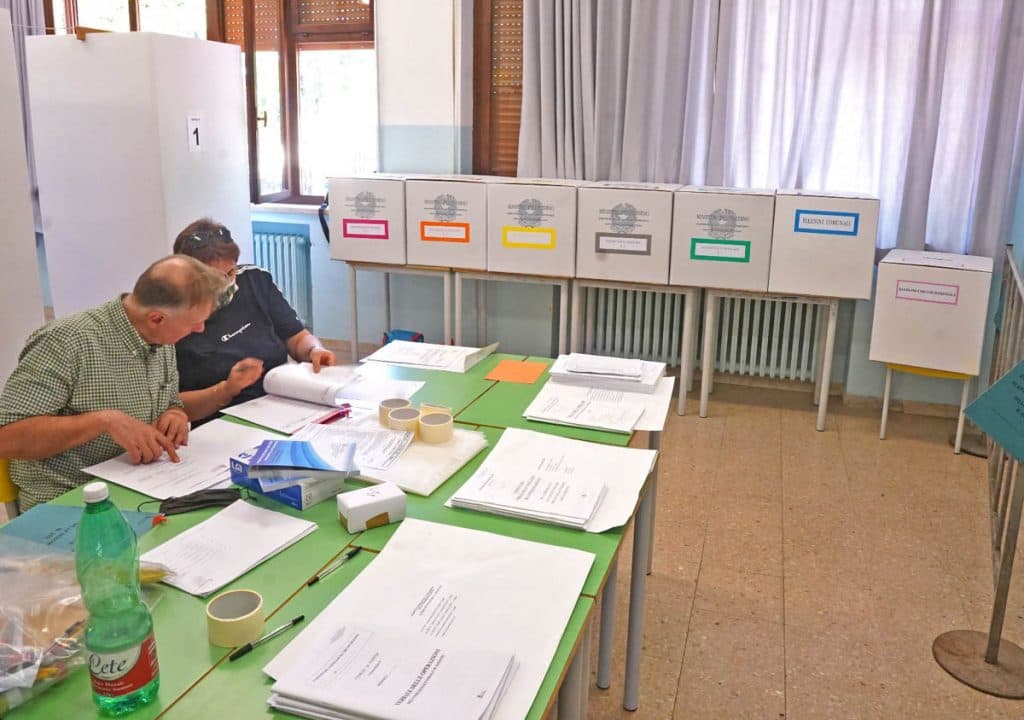 Trebisacce '22, alle 19 ha votato il 44,96% degli aventi diritto. Qualche disagio ai seggi