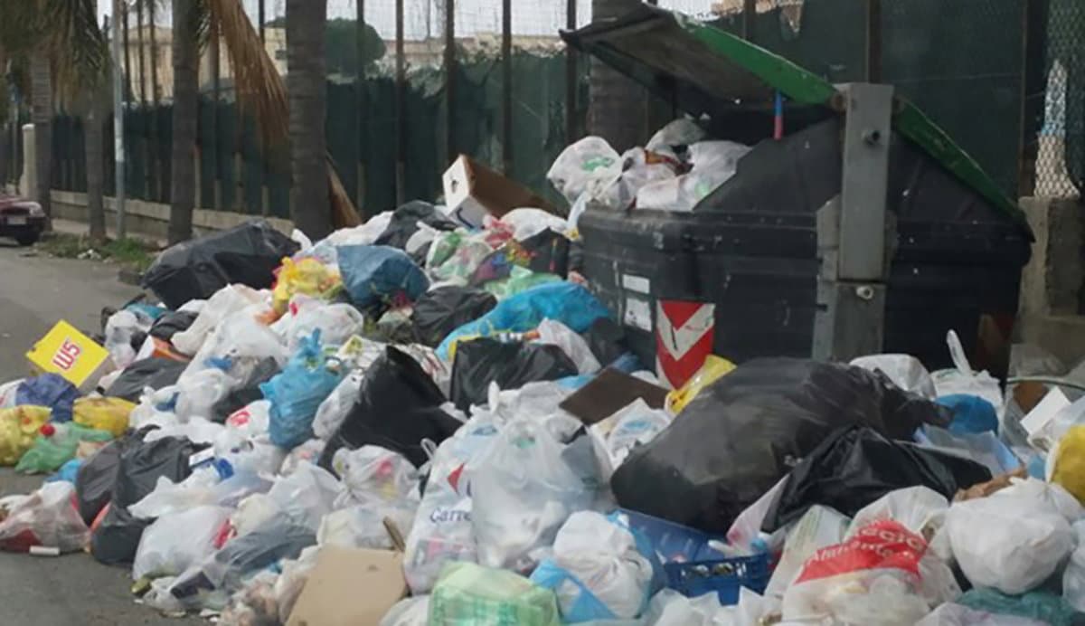 Emergenza rifiuti, la regione stringe accordi con il consorzio nazionale imballaggi