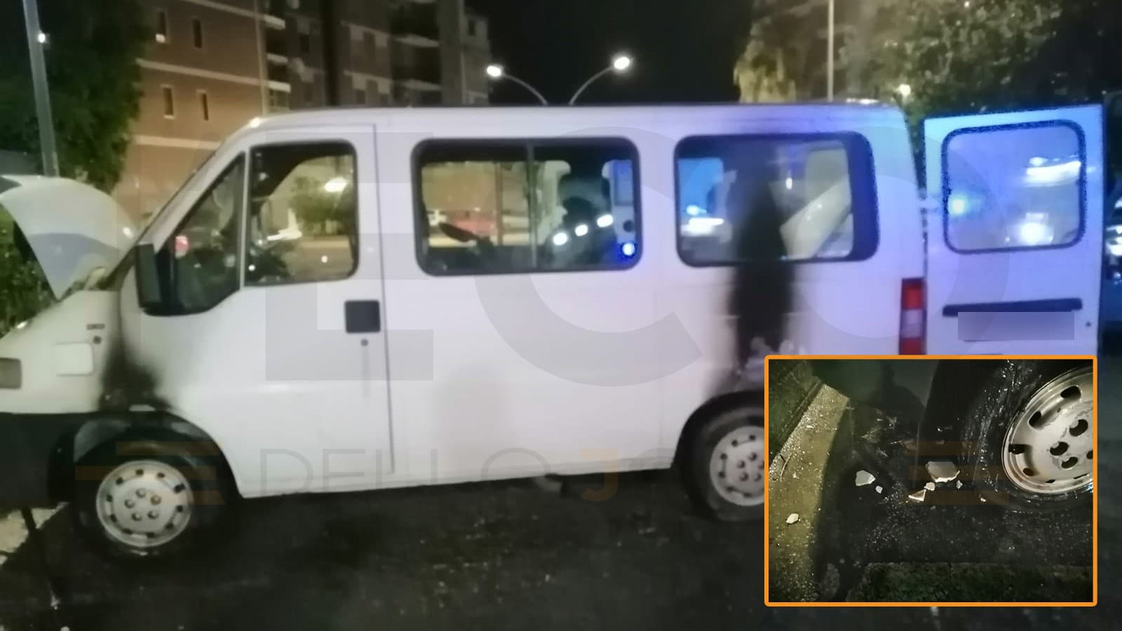 Fiamme in pieno centro a Rossano: danno fuoco a un furgone con la diavolina