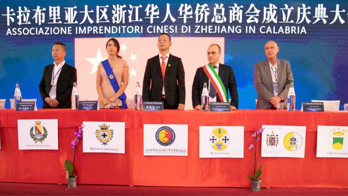 É nata l'associazione degli Imprenditori Cinesi di Zhejiang in Calabria
