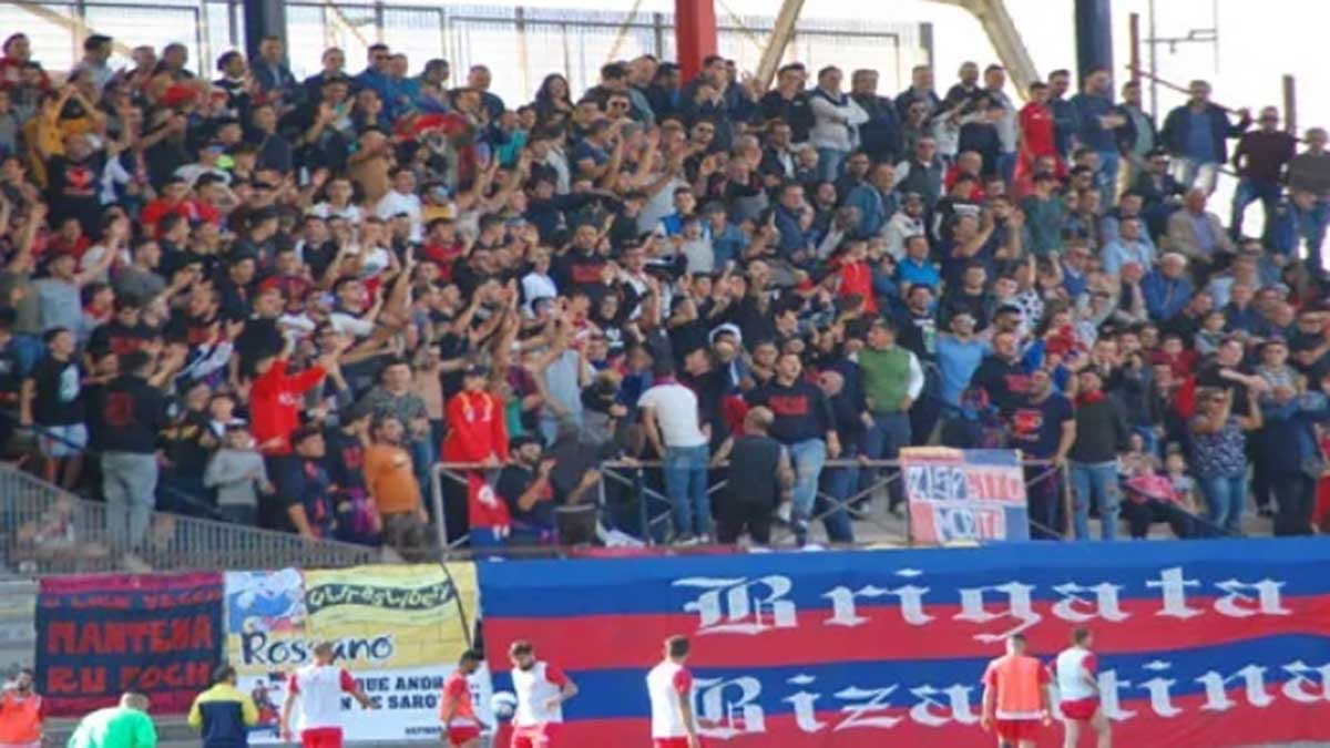 Gli Ultras Rossano chiamano a rapporto il popolo bizantino: «Saremo il 12esimo uomo in campo»