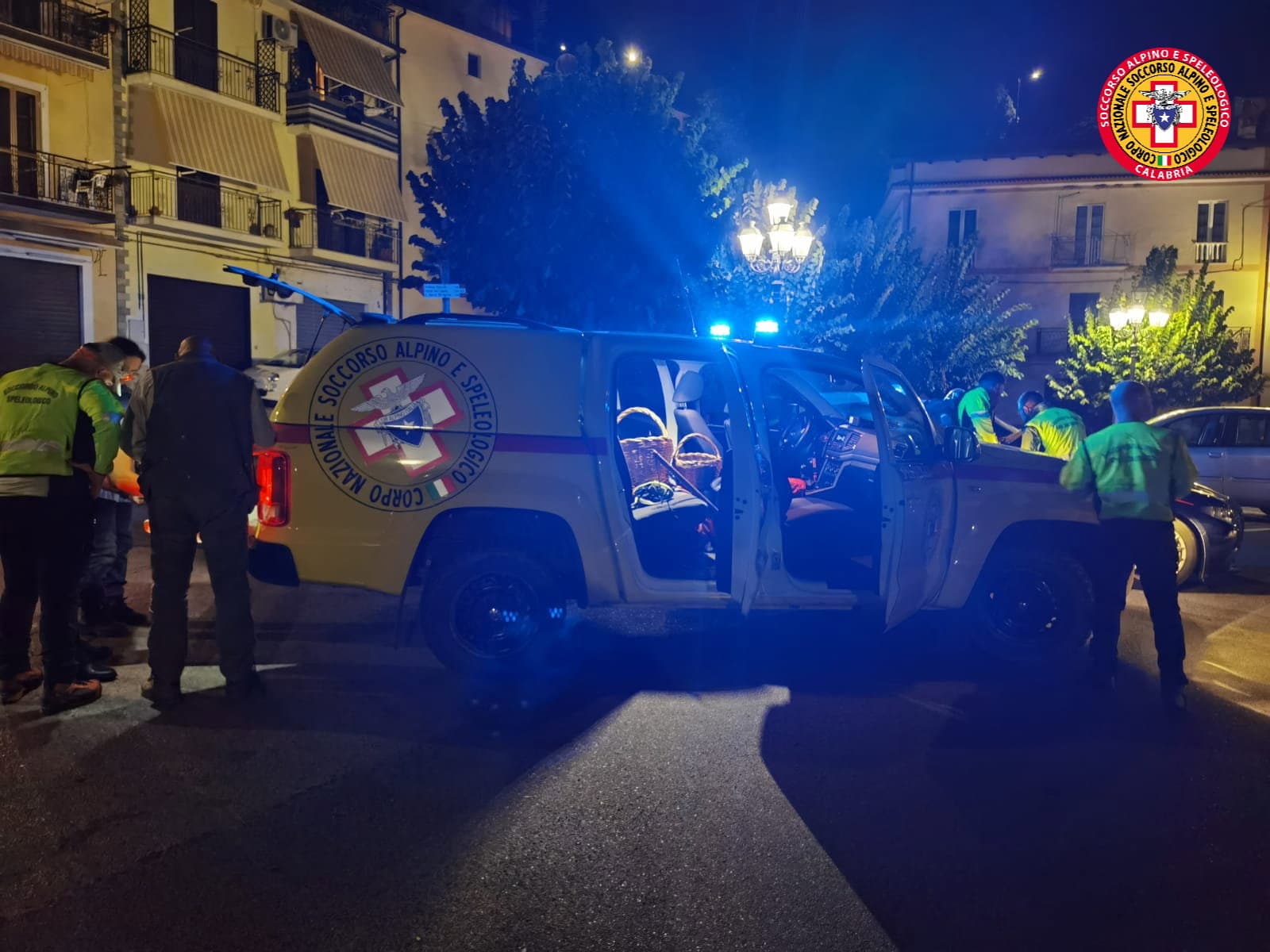 Coppia di anziani va a funghi sul Pollino e si perde: ritrovati grazie ad un sms