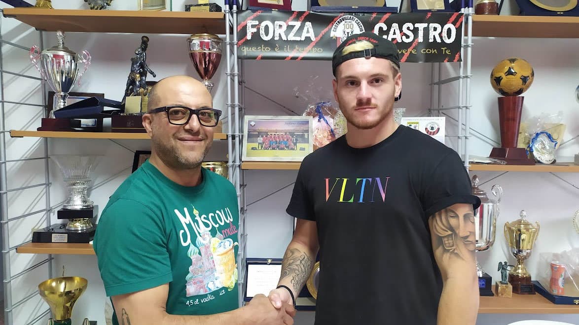 CALCIO - Il Castrovillari si regala due giovani attaccanti. Al "Rende" arrivano La Ragione e Olivieri